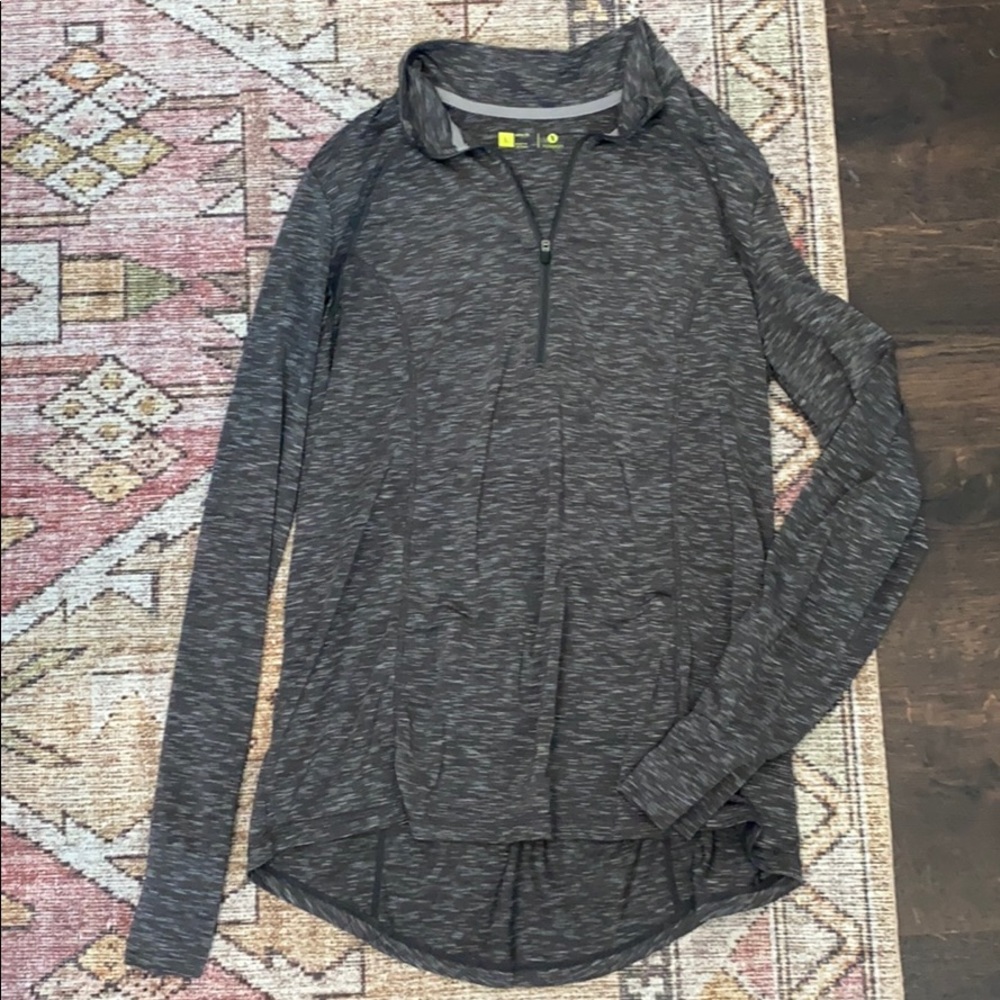 Athletic pullover